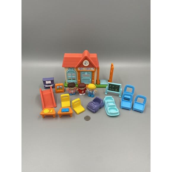 My First Moments Playset School Interactive Playgo Schoolhouse W/ 3 Figures - Picture 2 of 11
